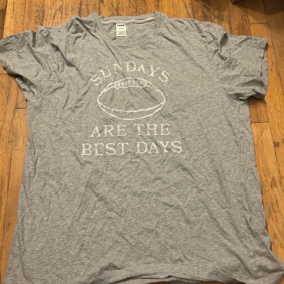 Victoria’s Secret T-shirt - Picture 1 of 1